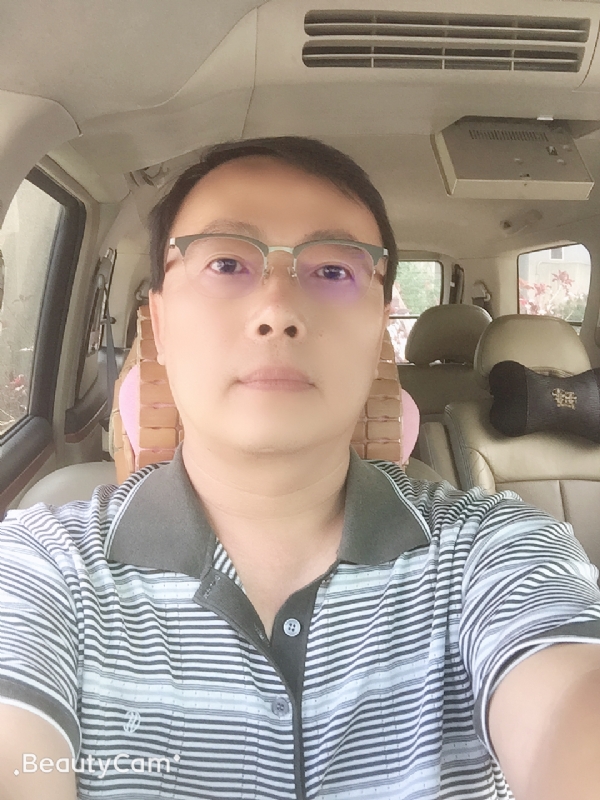 棄天帝的第一张照片--台中交友中心