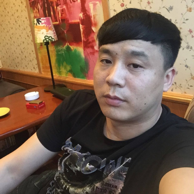 悟的第一张照片--台中交友中心