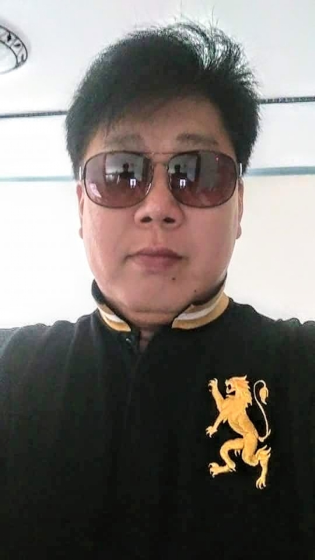 含笑半步癲的第三张照片--台中交友中心