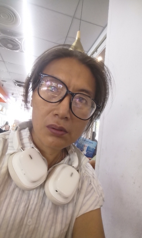 冬天的蔷薇的第三张照片--台中交友中心